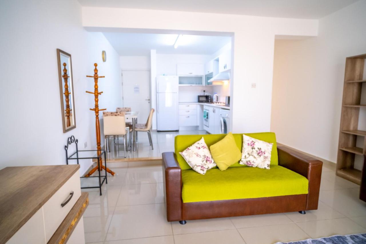 Spacious Three-Bedroom Apartment With Sea View A3 Cirénia Exterior foto