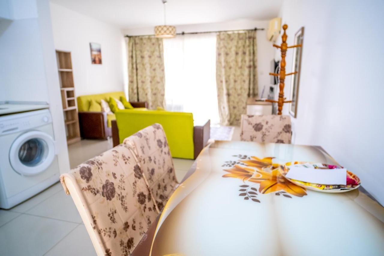 Spacious Three-Bedroom Apartment With Sea View A3 Cirénia Exterior foto