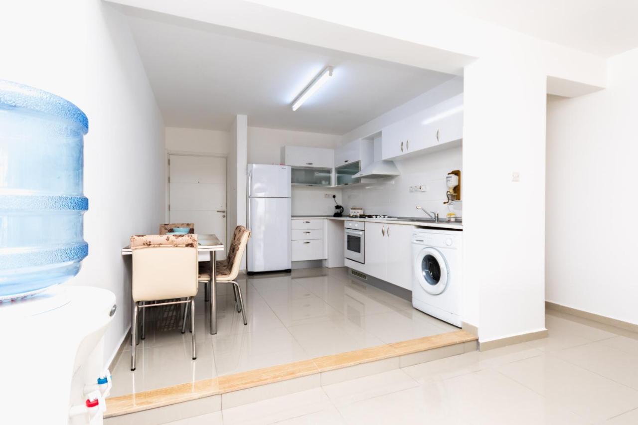 Spacious Three-Bedroom Apartment With Sea View A3 Cirénia Exterior foto